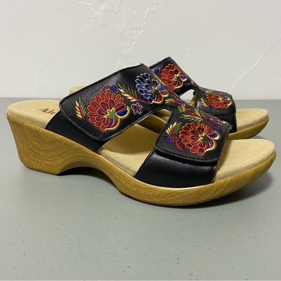 Alegria Shoes - Alegria Embroidered Floral Leather Sandals Women's 41 / 10.5-11 Slip On EUC